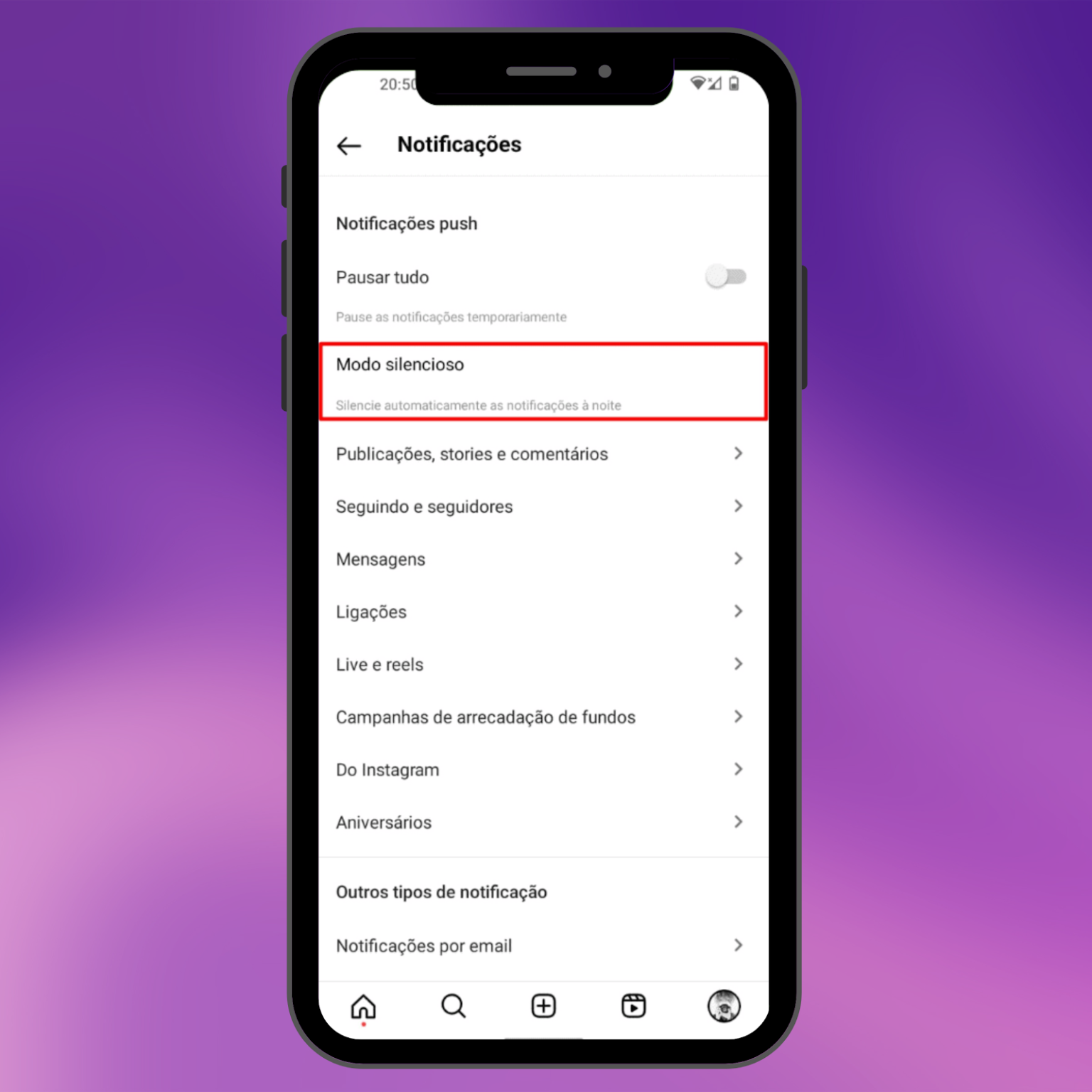 Captura de tela de um smartphone na tela de 'Notificações' do Instagram. A tela mostra diversas opções para gerenciar alertas, incluindo 'Pausar tudo'. Um contorno vermelho destaca a opção 'Modo silencioso', que permite silenciar automaticamente as notificações à noite, sendo o principal foco desta configuração.
